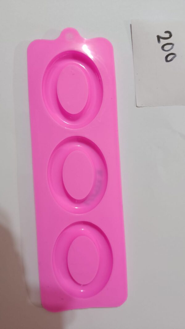 Silicone Oval 3 Cavity chocolate Mould
