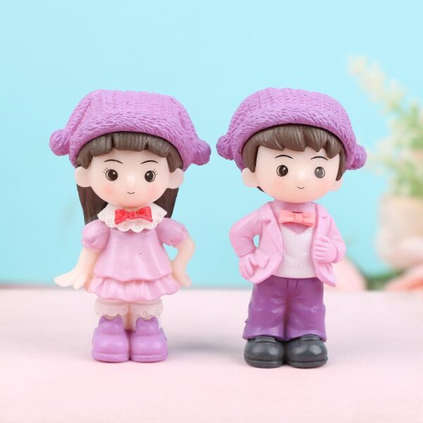 Cute Couple Miniature Figurines Style 208
